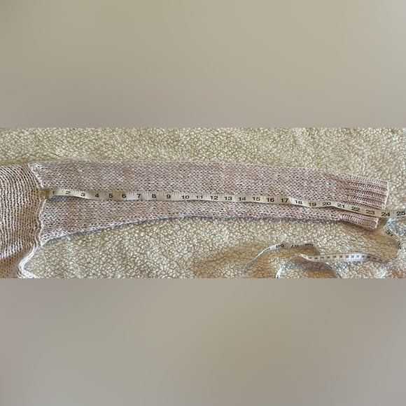 Carolyn Taylor Women’s Tan Long Sleeve Crew Neck Sweater size Medium - Picture 9 of 12